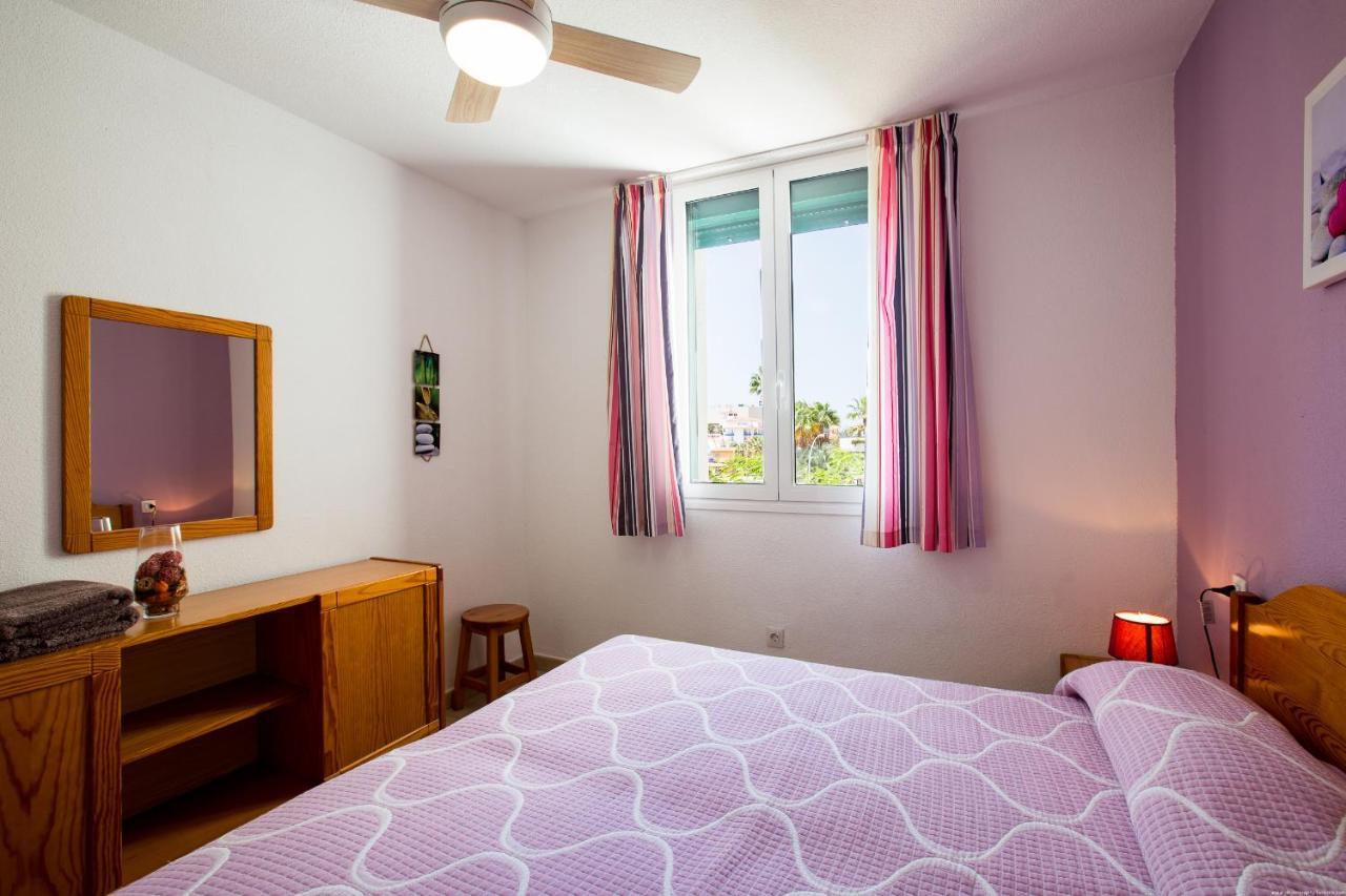 Go2Tenerife Appart'Nido Famille - Piscine & Plage Apartment Playa de las Americas  Exterior photo